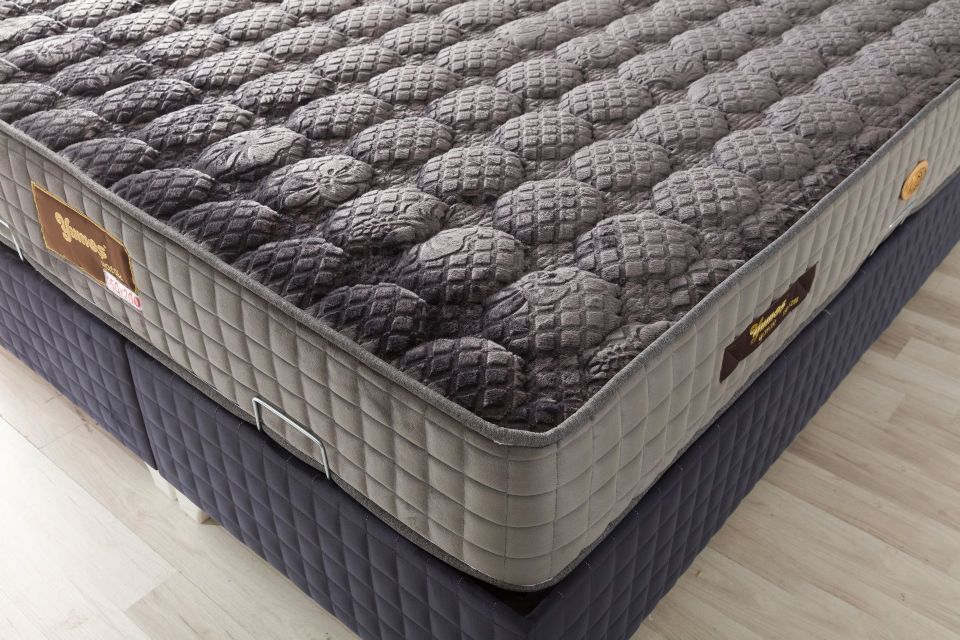 Armani Yatak