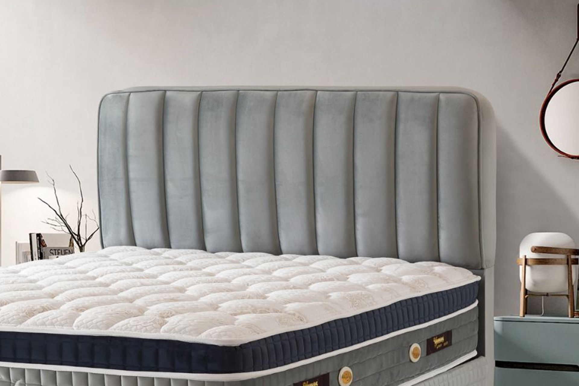 Tesla Yatak Başlığı